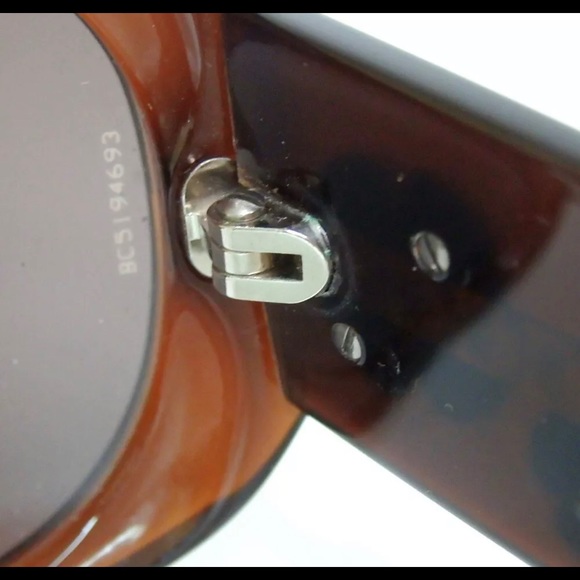 Chanel Camellia flower sunglasses - Picture 8 of 10